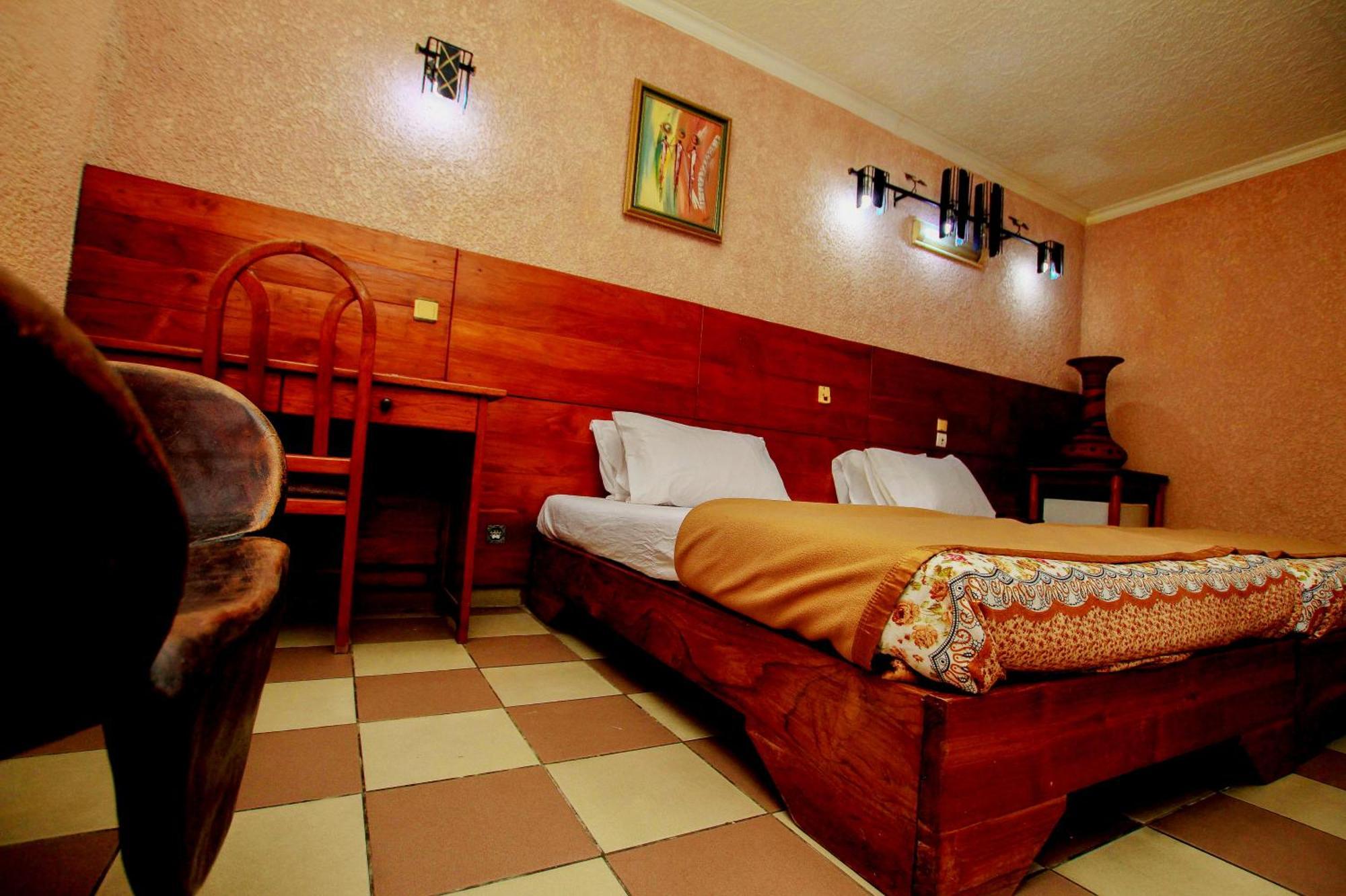 Hotel Le Prince Cotonou Exterior foto